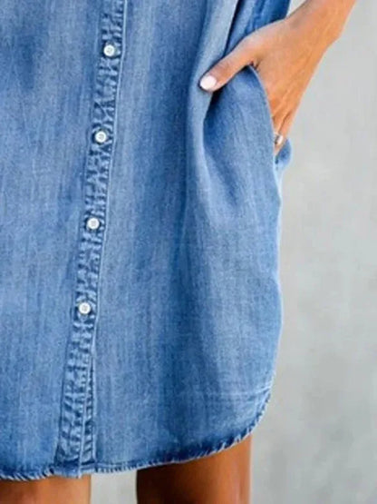 Sanna - Robe en Jean Grande Taille Femme Découvrez notre robe Sanna, une création mode grande taille qui réinvente le jean avec élégance française. Cette robe élégante grande taille allie le style intemporel du denim au confort contemporain, parfaite pour