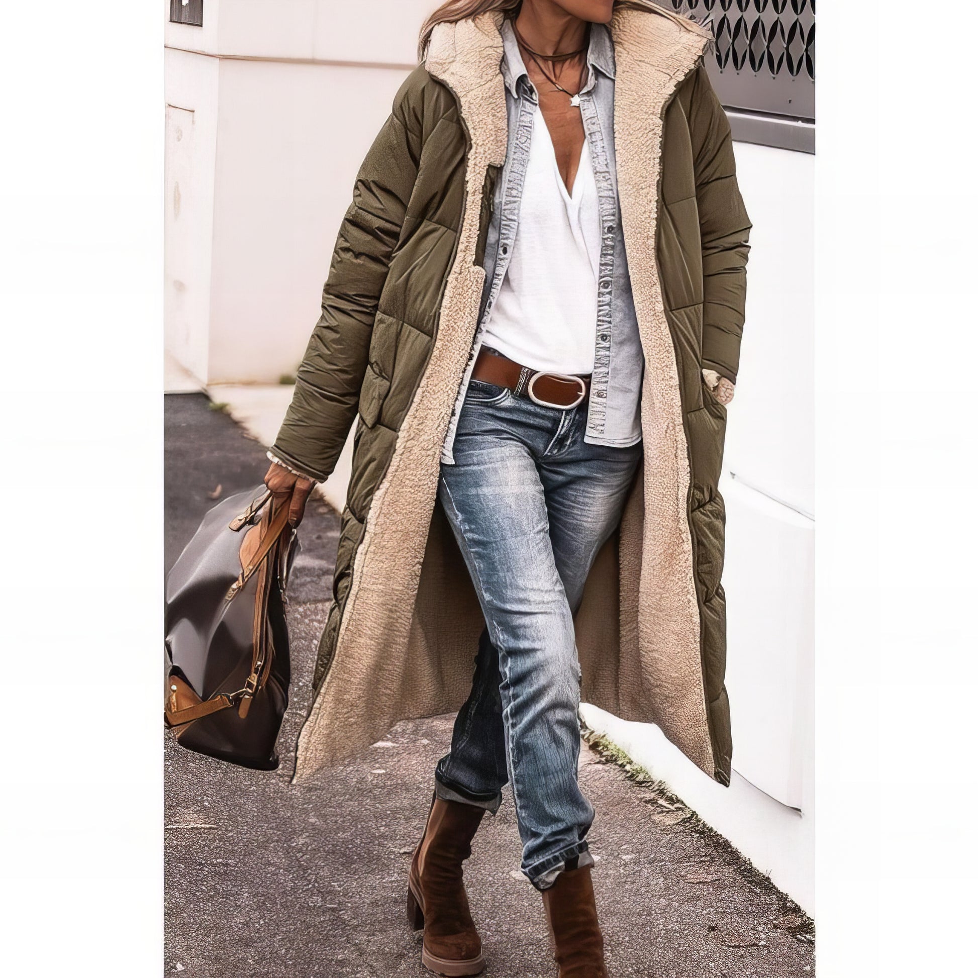 DARINA - Manteau Long Grande Taille Découvrez notre manteau DARINA, une création mode grande taille qui allie style intemporel et élégance française. Ce manteau long grande taille offre un design raffiné et moderne, idéal pour les femmes qui souhaitent un