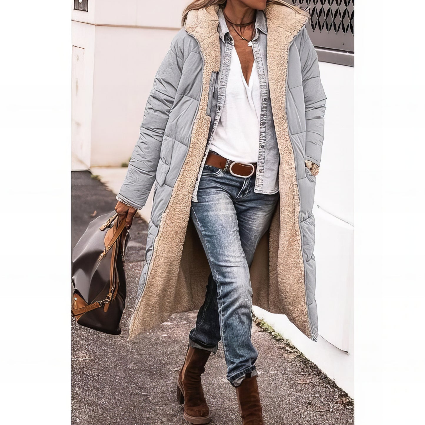 DARINA - Manteau Long Grande Taille Découvrez notre manteau DARINA, une création mode grande taille qui allie style intemporel et élégance française. Ce manteau long grande taille offre un design raffiné et moderne, idéal pour les femmes qui souhaitent un