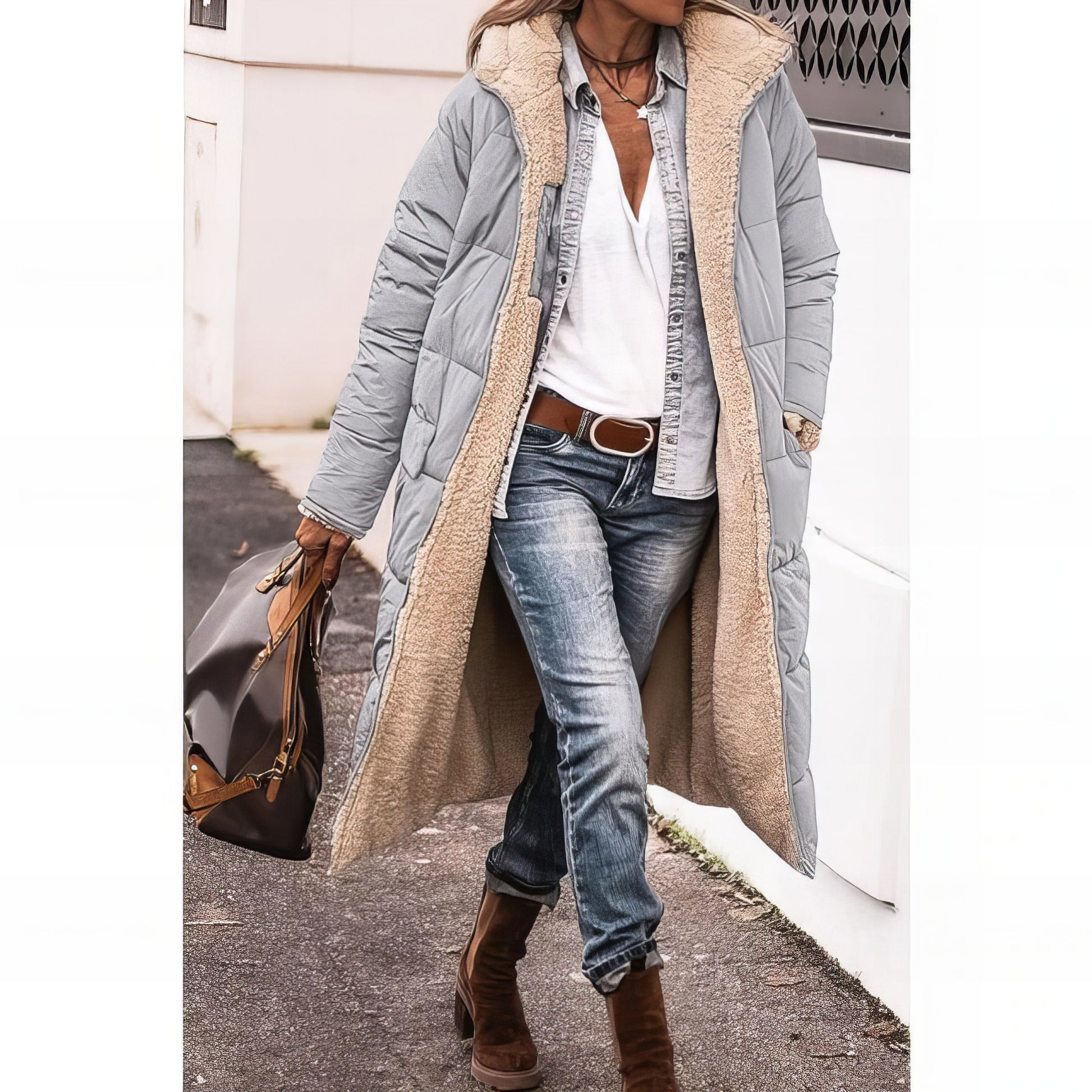 DARINA - Manteau Long Grande Taille Découvrez notre manteau DARINA, une création mode grande taille qui allie style intemporel et élégance française. Ce manteau long grande taille offre un design raffiné et moderne, idéal pour les femmes qui souhaitent un