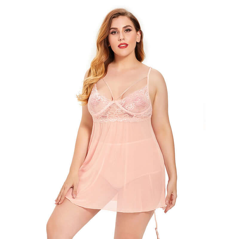 Juliette Nuisette Dos Nu en Dentelle - Collection Curves ✨ Sensualité et Raffinement Découvrez la nuisette Juliette, une création audacieuse alliant dentelle précieuse et design dos nu captivant. Une pièce d'exception qui célèbre la féminité avec élégance