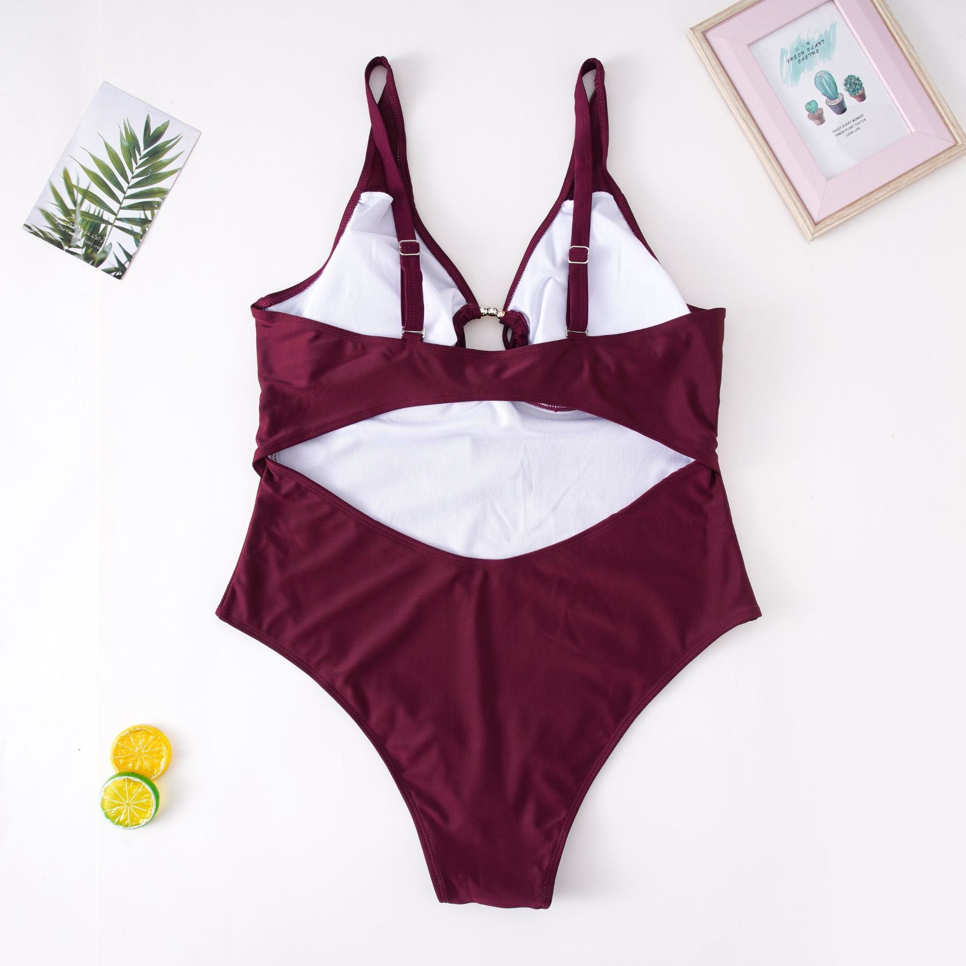 Océane Maillot de Bain à Lacets 🌊 OCÉANE BIKINI TAILLE HAUTE À LACETS Découvrez notre nouvelle pièce signature - l'Océane, un bikini taille haute qui allie élégance et confort. ✨ CARACTÉRISTIQUES PRINCIPALES• Bikini deux pièces avec design taille haute s