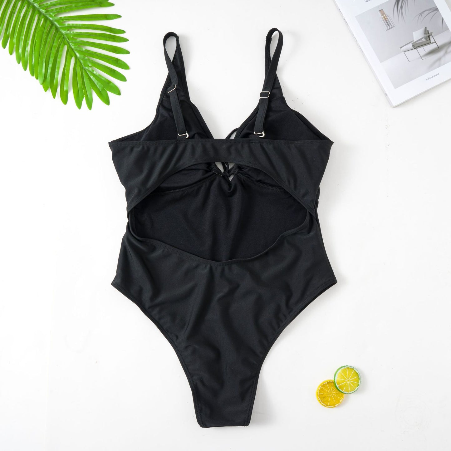 Océane Maillot de Bain à Lacets 🌊 OCÉANE BIKINI TAILLE HAUTE À LACETS Découvrez notre nouvelle pièce signature - l'Océane, un bikini taille haute qui allie élégance et confort. ✨ CARACTÉRISTIQUES PRINCIPALES• Bikini deux pièces avec design taille haute s