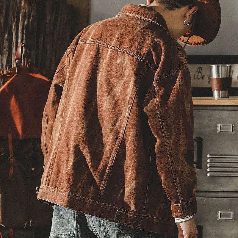 ALI - Veste en Jean Vintage Homme Découvrez notre veste ALI pour homme, une création qui marie l'esprit vintage du denim à l'élégance française. Cette veste en jean vintage offre une silhouette authentique et raffinée, créée pour les hommes qui recherchen