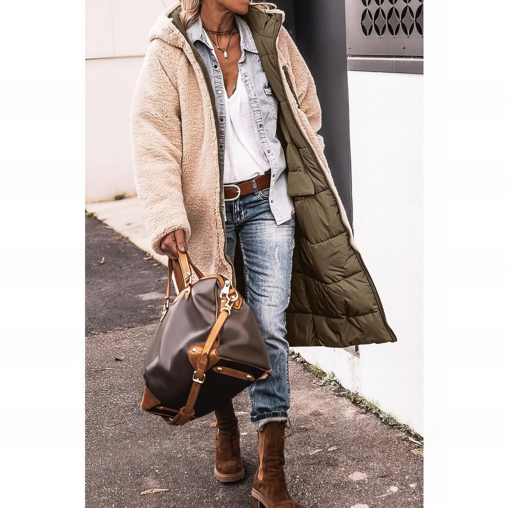 DARINA - Manteau Long Grande Taille Découvrez notre manteau DARINA, une création mode grande taille qui allie style intemporel et élégance française. Ce manteau long grande taille offre un design raffiné et moderne, idéal pour les femmes qui souhaitent un