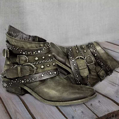 UMA - Bottes Vintage Grande Taille Découvrez nos bottes UMA, une création mode grande taille qui marie charme vintage et élégance française. Ces bottes grande taille offrent une silhouette raffinée et rétro, créées pour les femmes qui recherchent une pièc