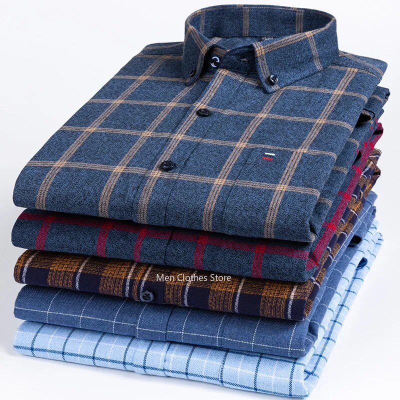 VIBE - Chemise à Carreaux en Coton Homme Découvrez notre chemise VIBE pour homme, une création qui marie motif à carreaux et élégance française. Cette chemise en coton offre une silhouette raffinée et distinctive, créée pour les hommes qui recherchent une