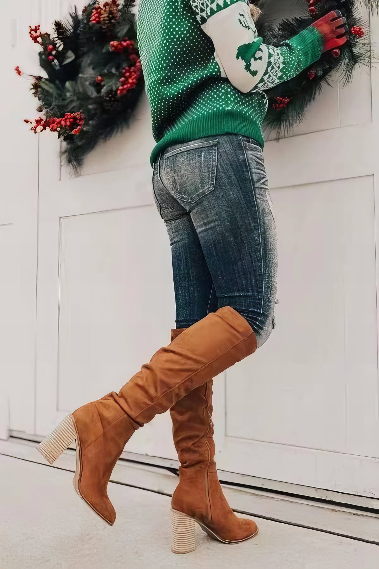 ALEXANE - Bottes Élégantes Grande Taille Découvrez nos bottes ALEXANE, une création mode grande taille qui marie style contemporain et élégance française. Ces bottes grande taille offrent une silhouette raffinée et sophistiquée, créées pour les femmes qui