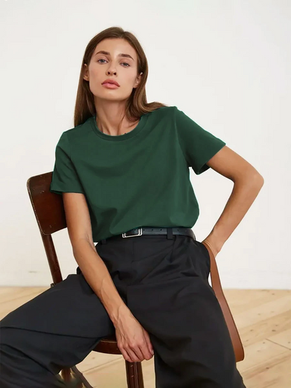 ANNE - Pull Exclusif Grande Taille Découvrez notre pull ANNE, une création mode grande taille qui marie design exclusif et élégance française. Ce pull grande taille offre une silhouette distinctive et raffinée, créé pour les femmes qui recherchent une piè