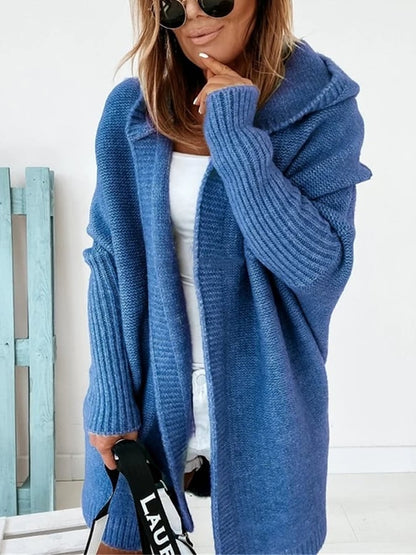 OLIV - Manteau Pull à Capuche Grande Taille Découvrez notre manteau-pull OLIV, une création mode grande taille qui allie confort décontracté et élégance française. Ce manteau à capuche grande taille offre un design hybride innovant, idéal pour les femmes