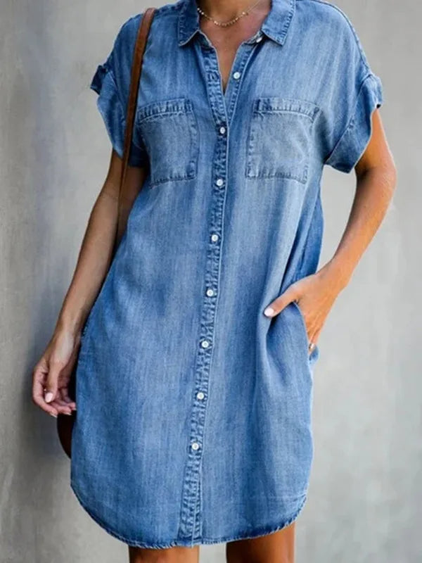 Sanna - Robe en Jean Grande Taille Femme Découvrez notre robe Sanna, une création mode grande taille qui réinvente le jean avec élégance française. Cette robe élégante grande taille allie le style intemporel du denim au confort contemporain, parfaite pour