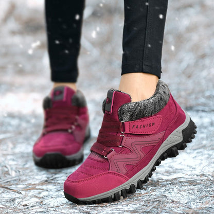 ELOISE - Bottines de Neige en Cuir Grande Taille Découvrez nos bottines ELOISE, une création mode grande taille qui marie protection hivernale et élégance française. Ces bottines grande taille offrent une silhouette raffinée et imperméable, créées pour le