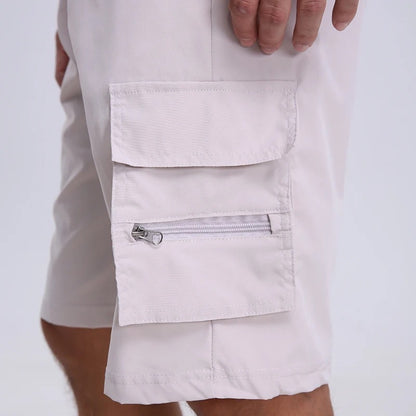 JOHN - Short Essentiel d'Été Homme Découvrez notre short JOHN pour homme, une création qui marie confort estival et élégance française. Ce short d'été offre une silhouette raffinée et décontractée, créé pour les hommes qui recherchent une pièce aussi légè
