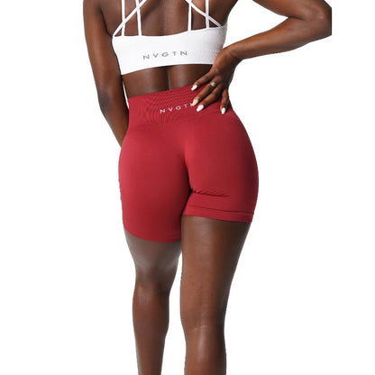 MANON - Short de Sport Taille Haute Grande Taille Découvrez notre short MANON, une création mode grande taille qui allie performance sportive et élégance française. Ce short de sport grande taille offre une silhouette athlétique et raffinée, créé pour les