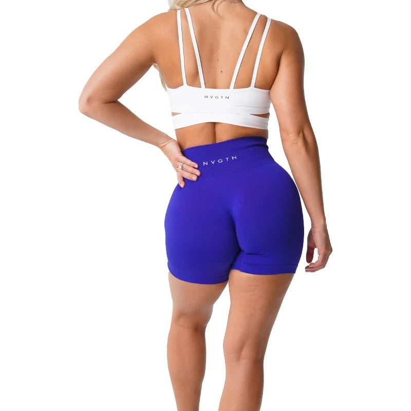 MANON - Short de Sport Taille Haute Grande Taille Découvrez notre short MANON, une création mode grande taille qui allie performance sportive et élégance française. Ce short de sport grande taille offre une silhouette athlétique et raffinée, créé pour les