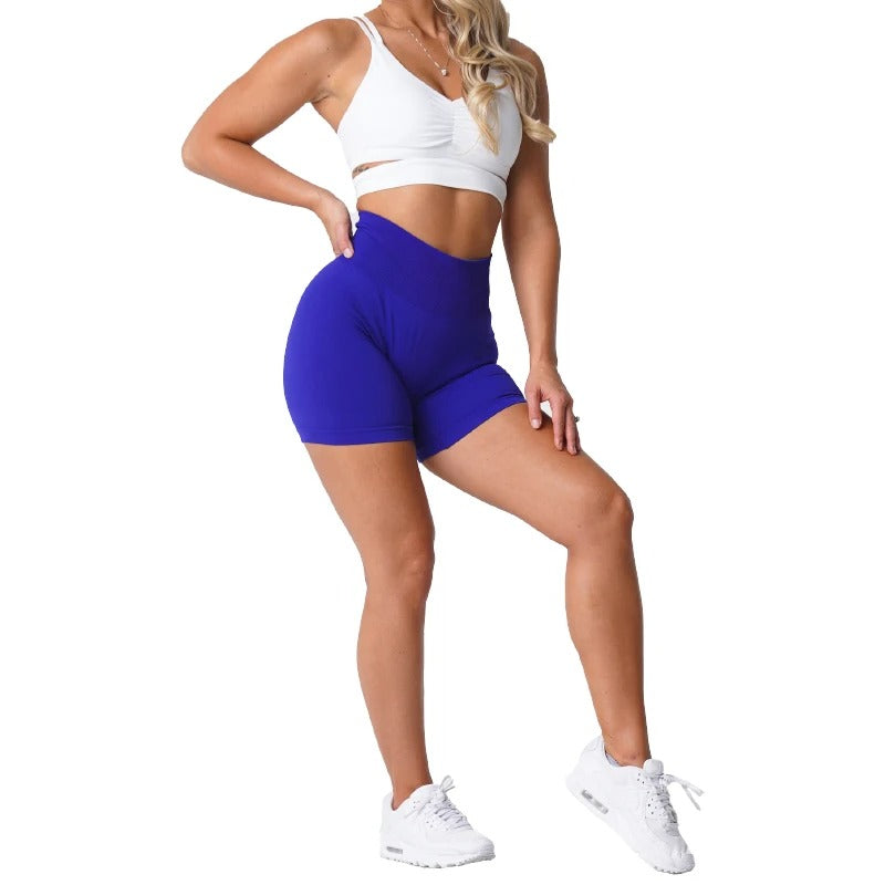 MANON - Short de Sport Taille Haute Grande Taille Découvrez notre short MANON, une création mode grande taille qui allie performance sportive et élégance française. Ce short de sport grande taille offre une silhouette athlétique et raffinée, créé pour les