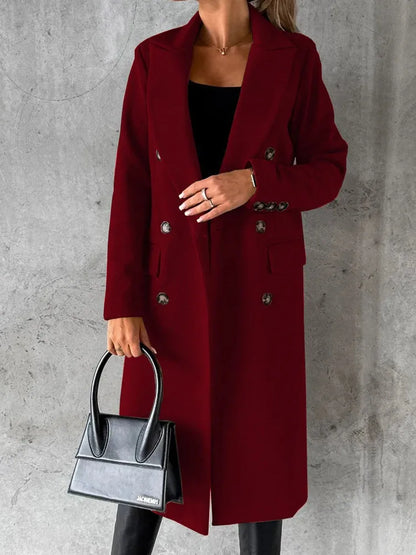 AURORA - Veste d'Hiver Grande Taille Découvrez notre veste AURORA, une création mode grande taille qui allie style raffiné et élégance française. Cette veste d'hiver grande taille offre un design sophistiqué avec revers, idéale pour les femmes qui souhait
