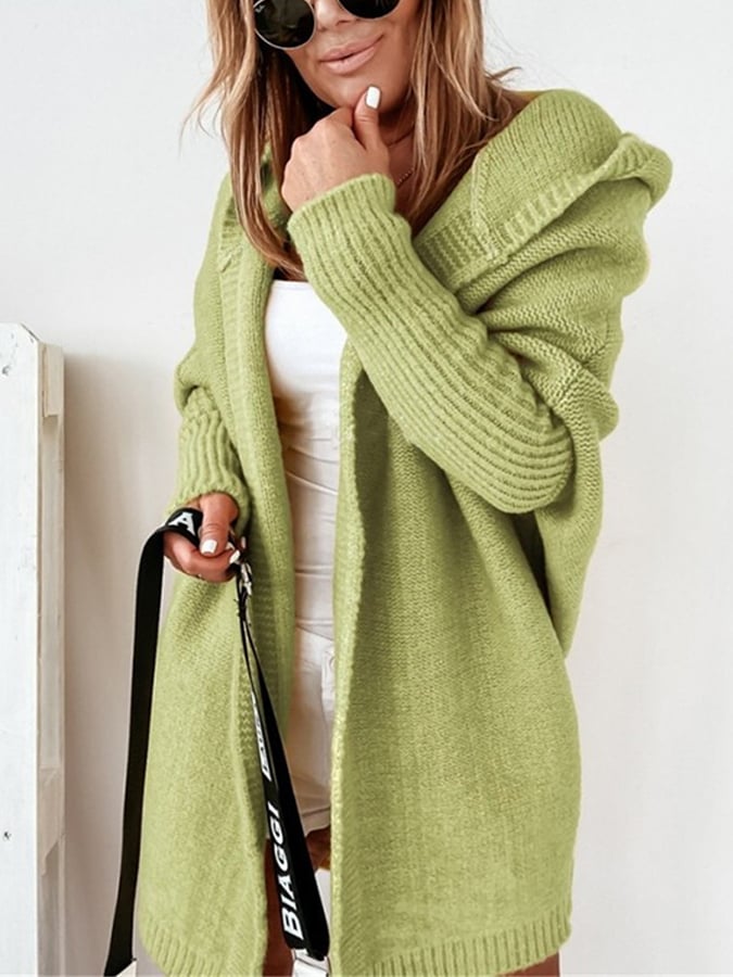 OLIV - Manteau Pull à Capuche Grande Taille Découvrez notre manteau-pull OLIV, une création mode grande taille qui allie confort décontracté et élégance française. Ce manteau à capuche grande taille offre un design hybride innovant, idéal pour les femmes