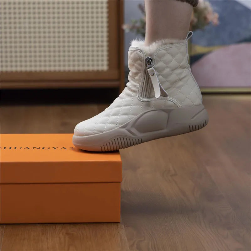 ALANA - Chaussures d'Hiver Orthopédiques Grande Taille Découvrez nos chaussures ALANA, une création mode grande taille qui marie confort orthopédique et élégance française. Ces chaussures d'hiver grande taille offrent une silhouette raffinée et ergonomiqu