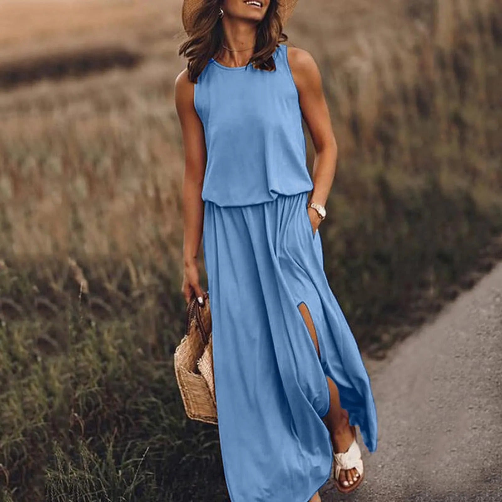 Ana - Robe Vintage Grande Taille Femme Élégante Découvrez notre robe Ana, une création mode grande taille qui réinvente le charme rétro avec l'élégance française. Cette robe élégante grande taille allie le style vintage intemporel au confort contemporain,