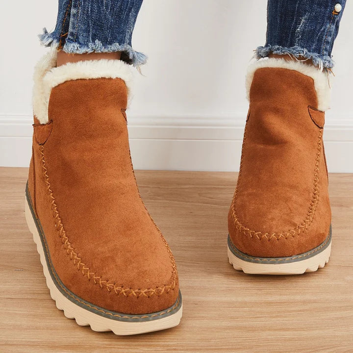 MADISON - Bottes d'Hiver Fourrées Grande Taille Découvrez nos bottes MADISON, une création mode grande taille qui marie chaleur fourrée et élégance française. Ces bottes d'hiver grande taille offrent une silhouette raffinée et douillette, créées pour les