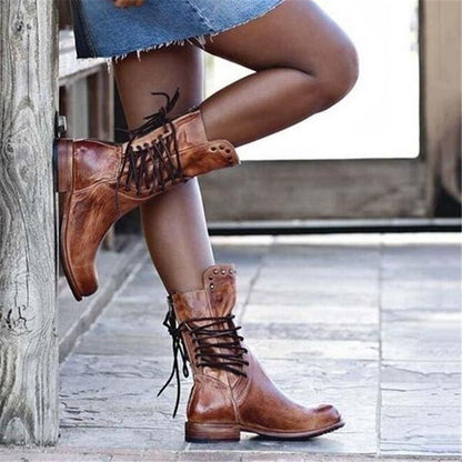 DELILAH - Bottes en Cuir Grande Taille Découvrez nos bottes DELILAH, une création mode grande taille qui marie cuir luxueux et élégance française. Ces bottes grande taille offrent une silhouette raffinée et sophistiquée, créées pour les femmes qui recherc