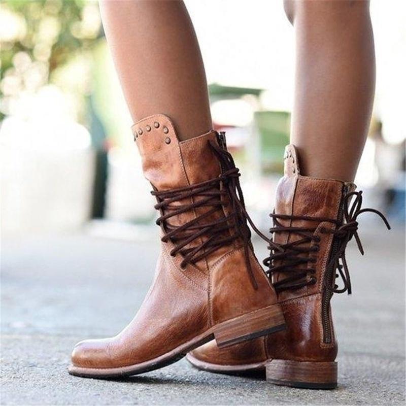 DELILAH - Bottes en Cuir Grande Taille Découvrez nos bottes DELILAH, une création mode grande taille qui marie cuir luxueux et élégance française. Ces bottes grande taille offrent une silhouette raffinée et sophistiquée, créées pour les femmes qui recherc