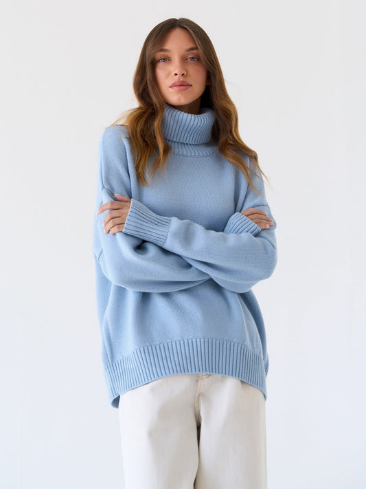 MARTINA - Pull Col Roulé d'Hiver Coupe Large Grande Taille Découvrez notre pull MARTINA, une création mode grande taille qui marie confort ample et élégance française hivernale. Ce pull col roulé grande taille offre une silhouette décontractée et raffinée