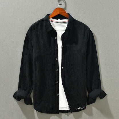 ARTURO - Chemise en Coton Homme Découvrez notre chemise ARTURO pour homme, une création qui marie confort du coton et élégance française. Cette chemise en coton offre une silhouette raffinée et intemporelle, créée pour les hommes qui recherchent une pièce