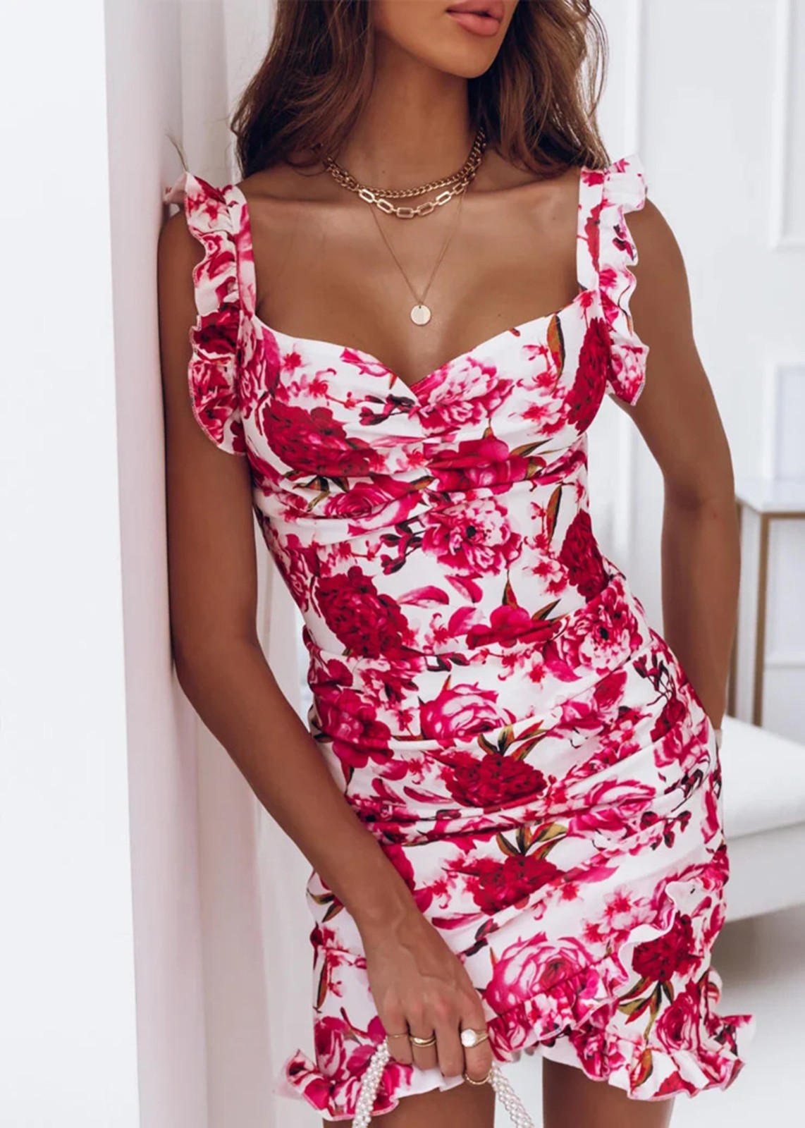 Sofi - Robe de Soleil Grande Taille Femme Élégante Découvrez notre robe Sofi, une création mode grande taille qui capture l'essence de l'élégance française estivale. Cette robe élégante grande taille allie fraîcheur et style contemporain, parfaite pour le