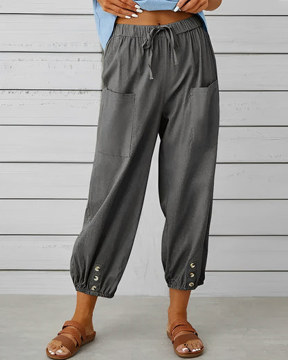 MAYA - Pantalon Large Taille Haute Grande Taille Découvrez notre pantalon MAYA, une création mode grande taille qui incarne l'élégance française avec une silhouette contemporaine. Ce pantalon taille haute grande taille offre une coupe large et raffinée, c