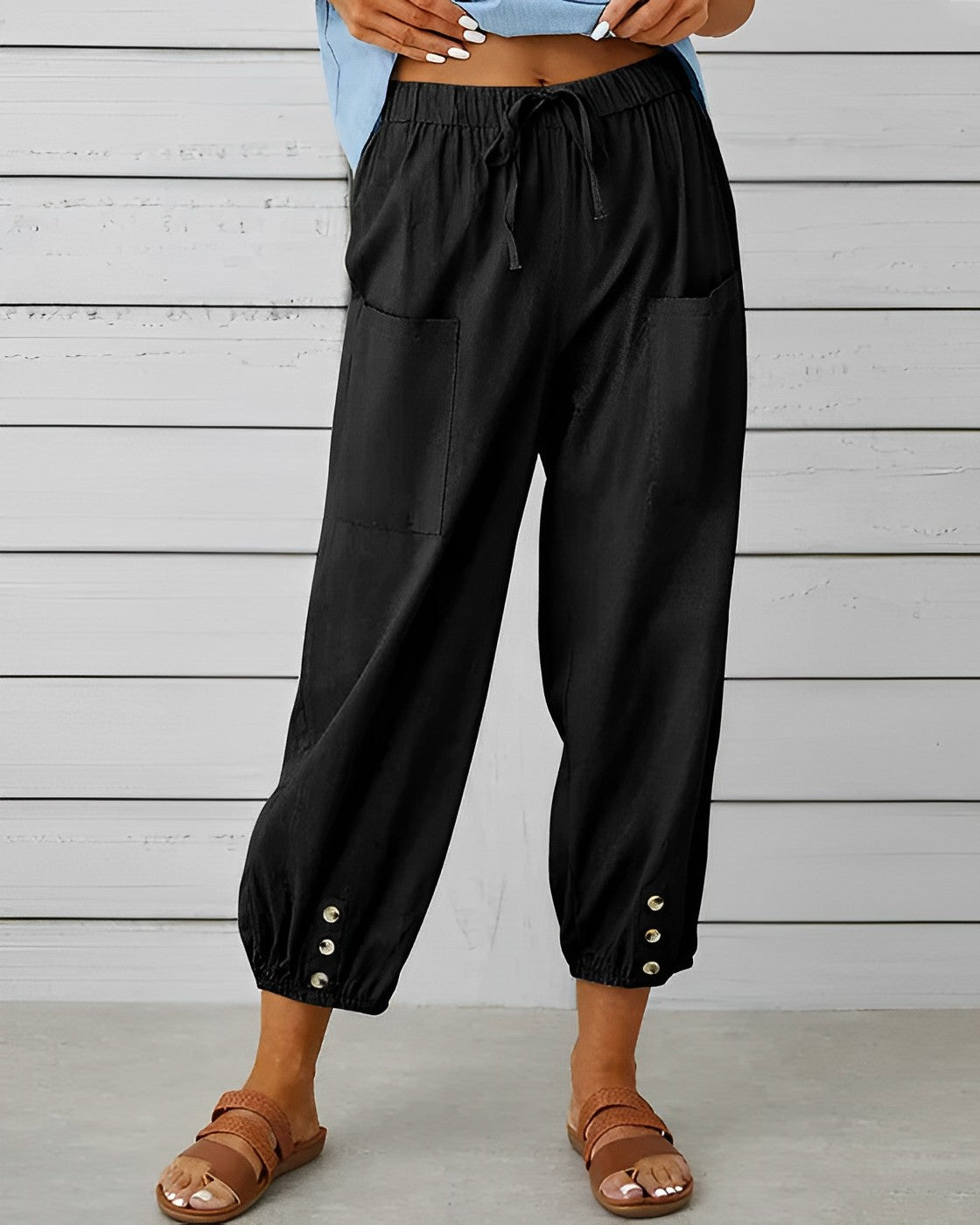 MAYA - Pantalon Large Taille Haute Grande Taille Découvrez notre pantalon MAYA, une création mode grande taille qui incarne l'élégance française avec une silhouette contemporaine. Ce pantalon taille haute grande taille offre une coupe large et raffinée, c