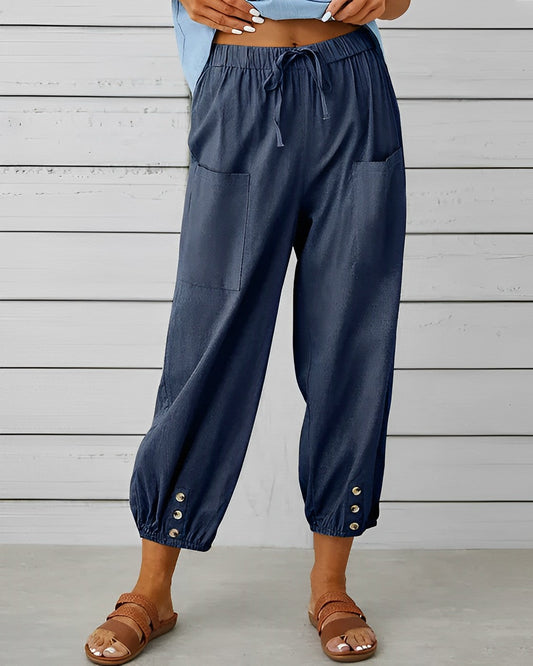 MAYA - Pantalon Large Taille Haute Grande Taille Découvrez notre pantalon MAYA, une création mode grande taille qui incarne l'élégance française avec une silhouette contemporaine. Ce pantalon taille haute grande taille offre une coupe large et raffinée, c