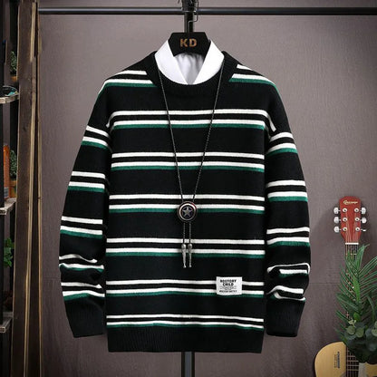 NOLAN - Pull en Maille Doux Homme Découvrez notre pull NOLAN pour homme, une création qui marie douceur exceptionnelle et élégance française. Ce pull en maille offre une silhouette raffinée et confortable, créé pour les hommes qui recherchent une pièce au