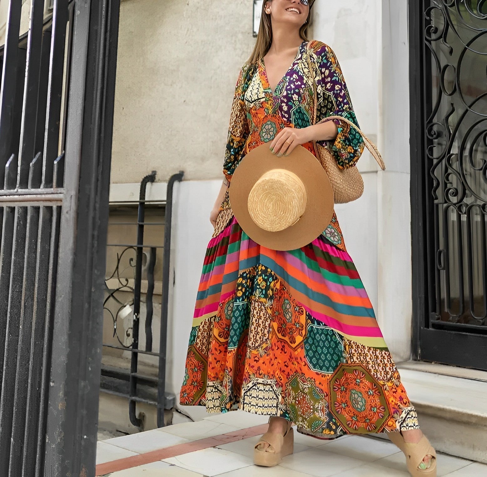 Anne - Robe Bohème Grande Taille Femme Élégante Découvrez notre robe Anne, une création mode grande taille qui allie esprit bohème et élégance française. Cette robe élégante grande taille offre un style libre et raffiné, parfaite pour les femmes qui reche