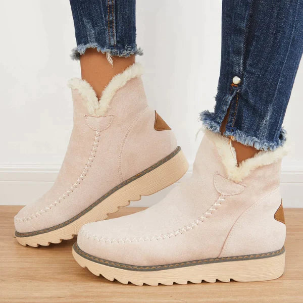 MADISON - Bottes d'Hiver Fourrées Grande Taille Découvrez nos bottes MADISON, une création mode grande taille qui marie chaleur fourrée et élégance française. Ces bottes d'hiver grande taille offrent une silhouette raffinée et douillette, créées pour les