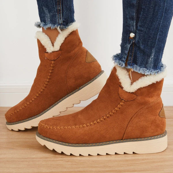 MADISON - Bottes d'Hiver Fourrées Grande Taille Découvrez nos bottes MADISON, une création mode grande taille qui marie chaleur fourrée et élégance française. Ces bottes d'hiver grande taille offrent une silhouette raffinée et douillette, créées pour les
