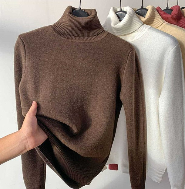 ELLA - Pull Polaire Confortable Grande Taille Découvrez notre pull polaire ELLA, une création mode grande taille qui marie confort douillet et élégance française. Ce pull polaire grande taille offre une silhouette chaleureuse et raffinée, créé pour les fe