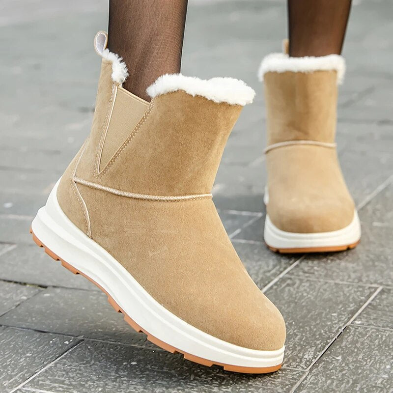 JELAI - Bottes d'Hiver Grande Taille Découvrez nos bottes JELAI, une création mode grande taille qui marie protection hivernale et élégance française. Ces bottes d'hiver grande taille offrent une silhouette raffinée et chaleureuse, créées pour les femmes