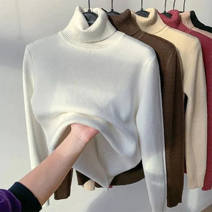 ELLA - Pull Polaire Confortable Grande Taille Découvrez notre pull polaire ELLA, une création mode grande taille qui marie confort douillet et élégance française. Ce pull polaire grande taille offre une silhouette chaleureuse et raffinée, créé pour les fe