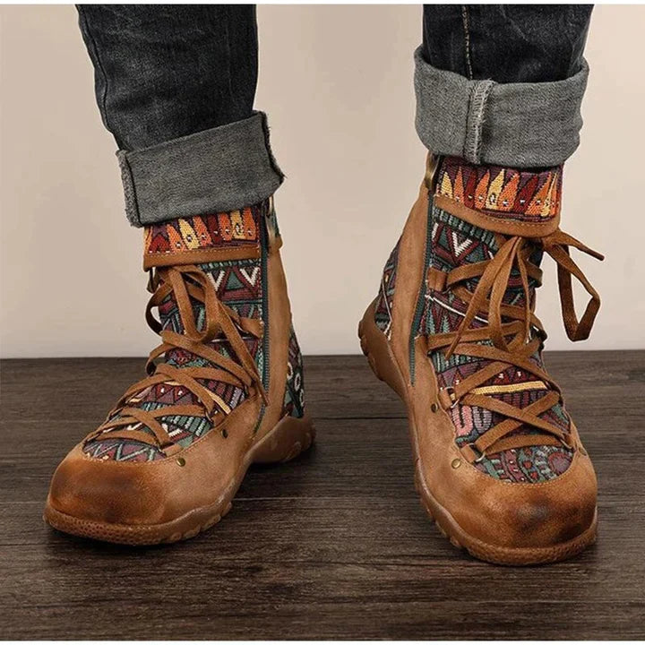 ELOISE - Bottes Tendance Grande Taille Découvrez nos bottes ELOISE, une création mode grande taille qui marie tendances actuelles et élégance française. Ces bottes grande taille offrent une silhouette raffinée et moderne, créées pour les femmes qui recher