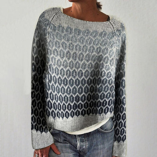 NORA - Pull à Détails Élégant Grande Taille Découvrez notre pull NORA, une création mode grande taille qui marie détails raffinés et élégance française. Ce pull grande taille offre une silhouette sophistiquée et moderne, créé pour les femmes qui apprécien