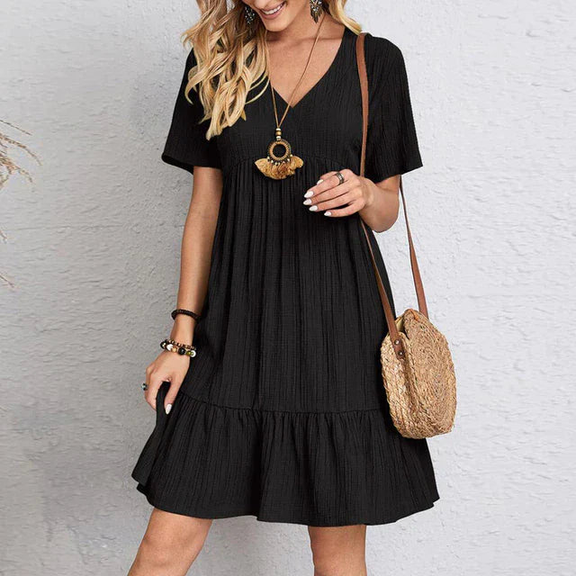 Klara - Robe d'Été Grande Taille Femme Élégante Découvrez notre robe Klara, une création mode grande taille qui allie fraîcheur estivale et élégance française. Cette robe élégante grande taille offre un style raffiné parfait pour la saison, idéale pour le
