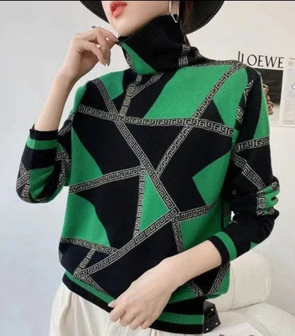 LEONOR - Pull Col Roulé Imprimé Élégant Grande Taille Découvrez notre pull LEONOR, une création mode grande taille qui allie motifs raffinés et élégance française. Ce pull col roulé grande taille offre une silhouette sophistiquée et moderne, créé pour les