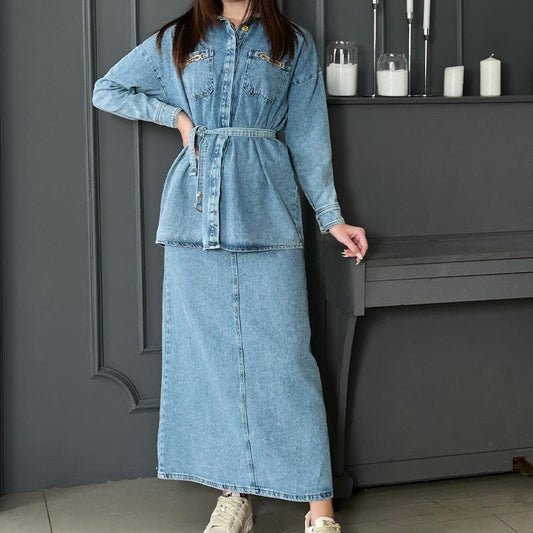 Leslie - Ensemble Denim Grande Taille Femme Élégant Découvrez notre ensemble Leslie, une création mode grande taille qui réinvente le denim avec l'élégance française. Cet ensemble élégant grande taille allie le style casual du jean au raffinement contempo