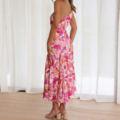 Gigi - Robe Élégante Grande Taille Femme Découvrez notre robe Gigi, une création mode grande taille qui incarne l'élégance française dans toute sa splendeur. Cette robe élégante grande taille offre une silhouette raffinée et sophistiquée, parfaite pour le