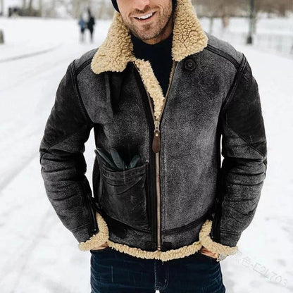 VISAGE - Veste en Cuir Homme Découvrez notre veste VISAGE pour homme, une création qui marie le luxe du cuir à l'élégance française. Cette veste en cuir offre une silhouette raffinée et sophistiquée, créée pour les hommes qui recherchent une pièce aussi l