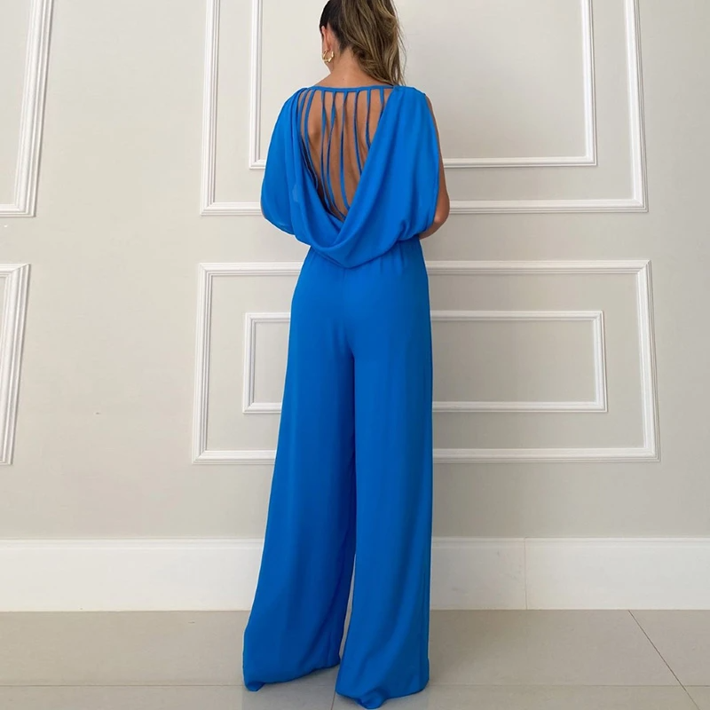 ROSY - Combinaison d'Été Grande Taille Découvrez notre combinaison ROSY, une création mode grande taille qui allie fraîcheur estivale et élégance française. Cette combinaison d'été grande taille offre un design léger et tendance, idéale pour les femmes qu