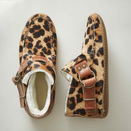 LIEVE - Bottines Élégantes Grande Taille Découvrez nos bottines LIEVE, une création mode grande taille qui marie style contemporain et élégance française. Ces bottines grande taille offrent une silhouette raffinée et sophistiquée, créées pour les femmes q