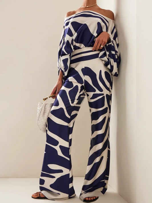 CHICA - Ensemble 2 Pièces Grande Taille Découvrez notre ensemble CHICA, une création mode grande taille qui allie sophistication et élégance française. Cet ensemble élégant grande taille offre un style raffiné et moderne, idéal pour les femmes qui souhait